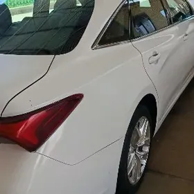 Toyota Avalon 2022