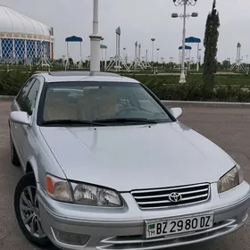 Toyota Camry 2001