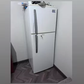 Холодильник Hitachi