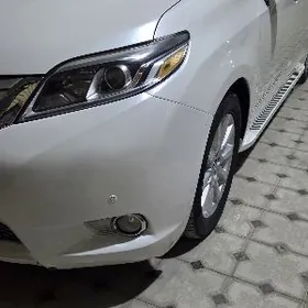 Toyota Sienna 2017