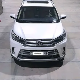 Toyota Highlander 2019