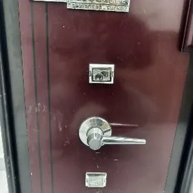 Продажа Сейф