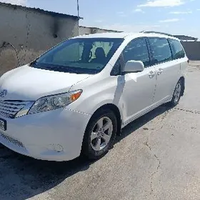 Toyota Sienna 2010