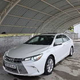 Toyota Camry 2016