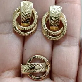 gyzyl komplekt TÄZE