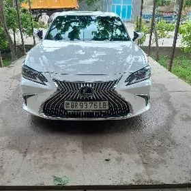 Lexus ES 350 2020
