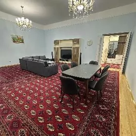 5 комнаты, Нефтегаз