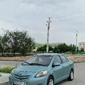 Toyota Yaris 2008