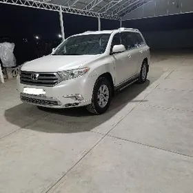 Toyota Highlander 2013