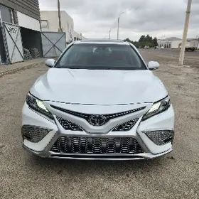 Toyota Camry 2023