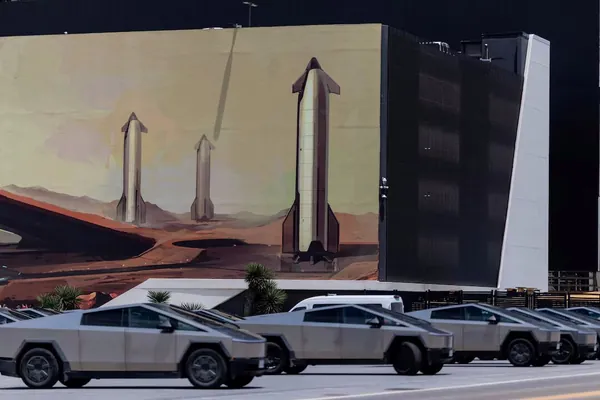 Tesla-nyň Cybertruck pikaplarynyň esasy alyjysy Ilon Maskyň özi bolup çykdy