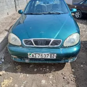 Daewoo Lanos 1998