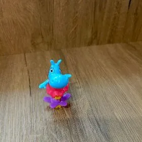 игрушки с настоящего киндера