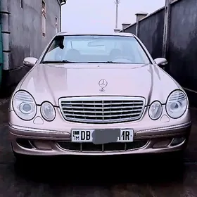 Mercedes-Benz E320 2003