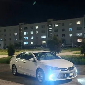 Toyota Camry 2016