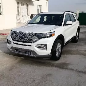 Ford Explorer 2021