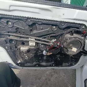 ищу стеклоподьемник