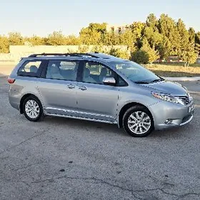 Toyota Sienna 2016