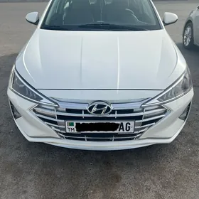 Hyundai Elantra 2020