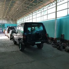 Land Rover Defender 1998