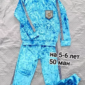 Одежда для девочек