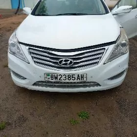 Hyundai Grandeur 2012