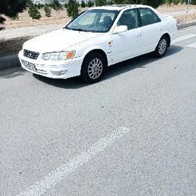 Toyota Camry 2000