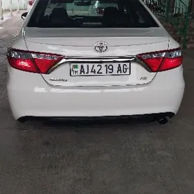Toyota Camry 2015