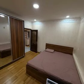 30мкр 3 этаж 2 в 3 ком 42000