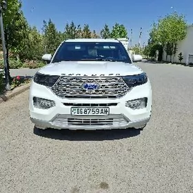 Ford Explorer 2022