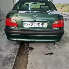 Toyota Avensis 1998