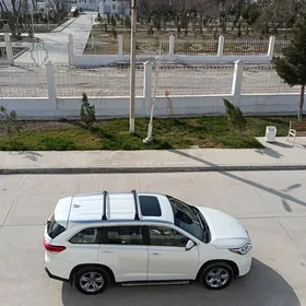 Toyota Highlander 2017