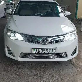 Toyota Camry 2012