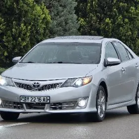 Toyota Camry 2012