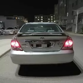 Toyota Camry 2004