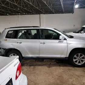Toyota Highlander 2013