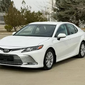 Toyota Camry 2022