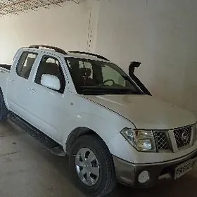Nissan Navara 2012
