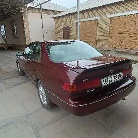 Toyota Camry 2000