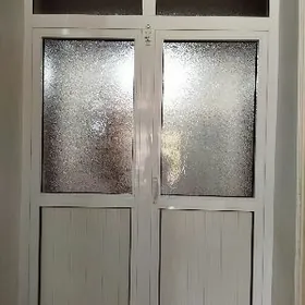 Дверь пластиковая двустворчата