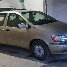 Toyota Sienna 2001