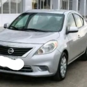 Nissan Versa 2014