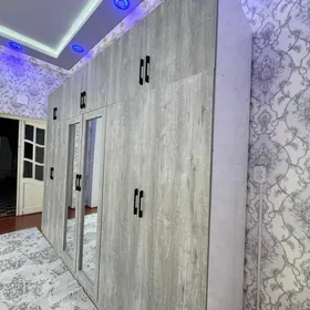 KOMLEKT SPALNIY  TRYUMO  SHKAF