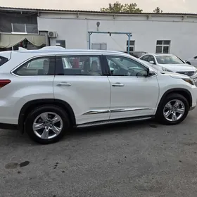 Toyota Highlander 2019