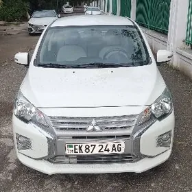 Mitsubishi Attrage 2022