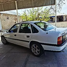 Opel Vectra 1989