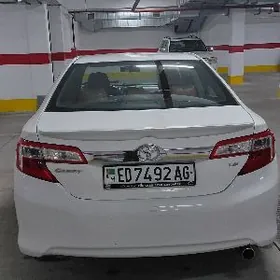 Toyota Camry 2012