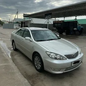 Toyota Camry 2005