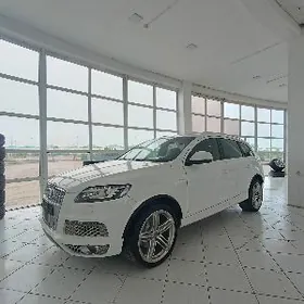 Audi Q7 2011