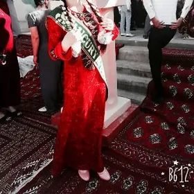 Gyzyl pombarh satylyar